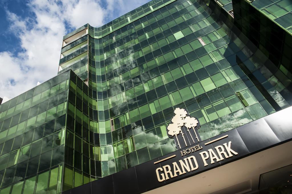 Hotel Grand Park Bogota Exterior photo